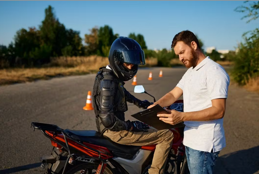 10 Tips on How to Ride Safely on a Motorcycle